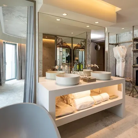 Hotel Dos Reis By The Beautique 4*