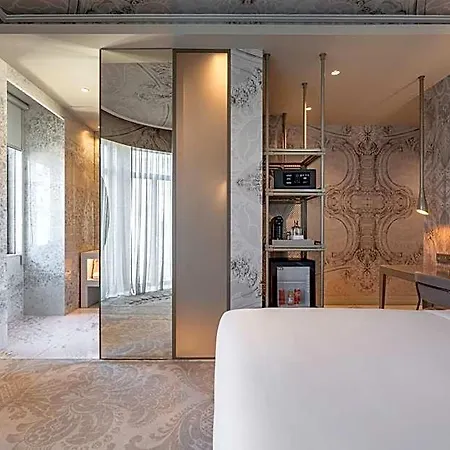 Dos Reis By The Beautique Готель 4*