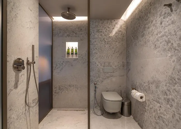 Dos Reis By The Beautique Lisbon