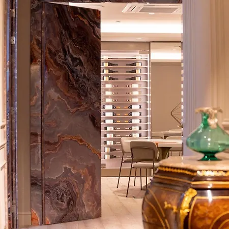 Dos Reis By The Beautique 4*